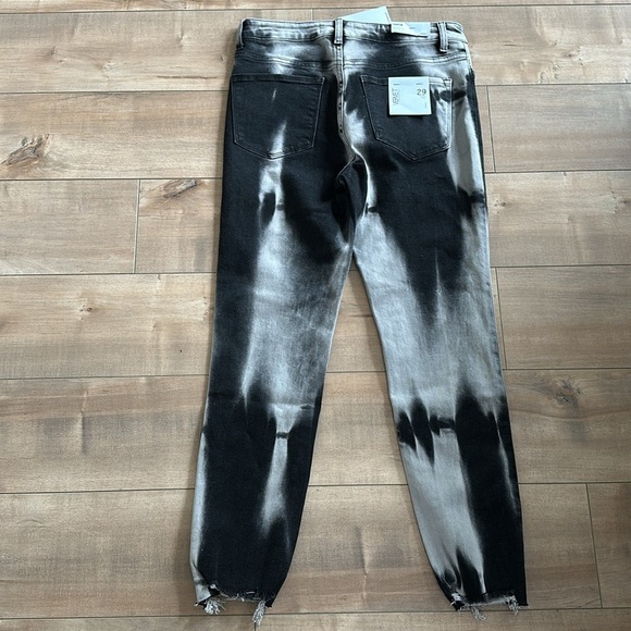 NWT Vervet Haylie High Rise Tie Dyed Crop Skinny Raw-Edge Jeans Black/Grey Sz 29 - Picture 7 of 9